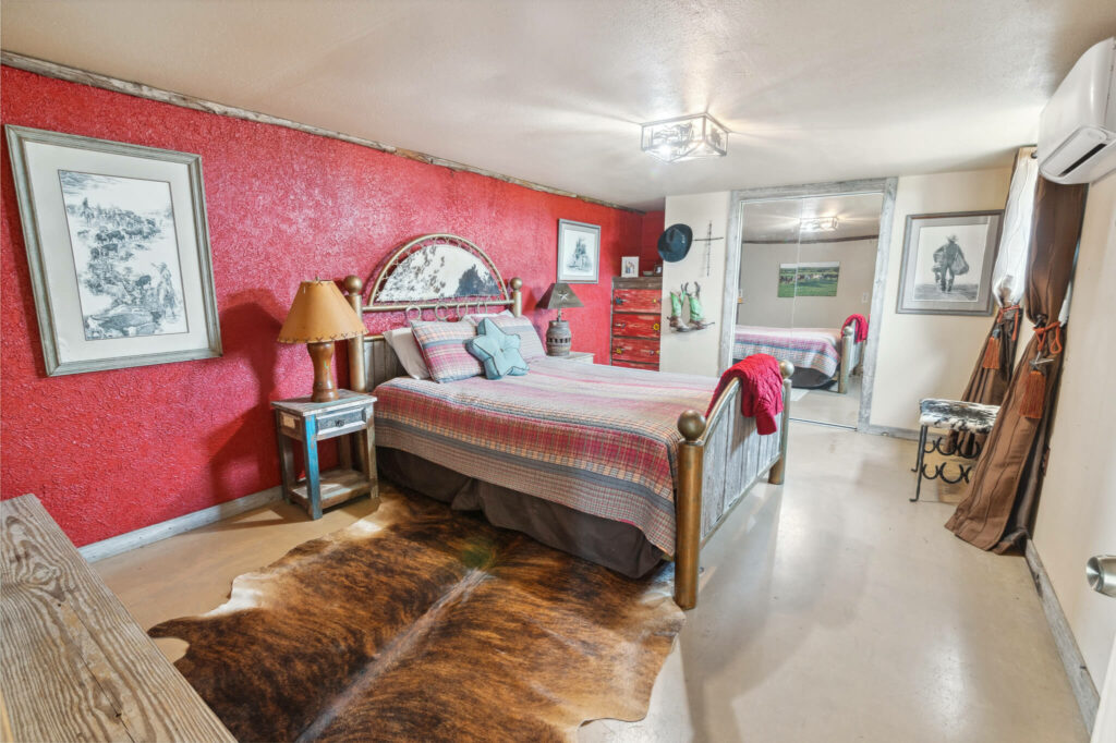 3 Shy Lower Bedroom